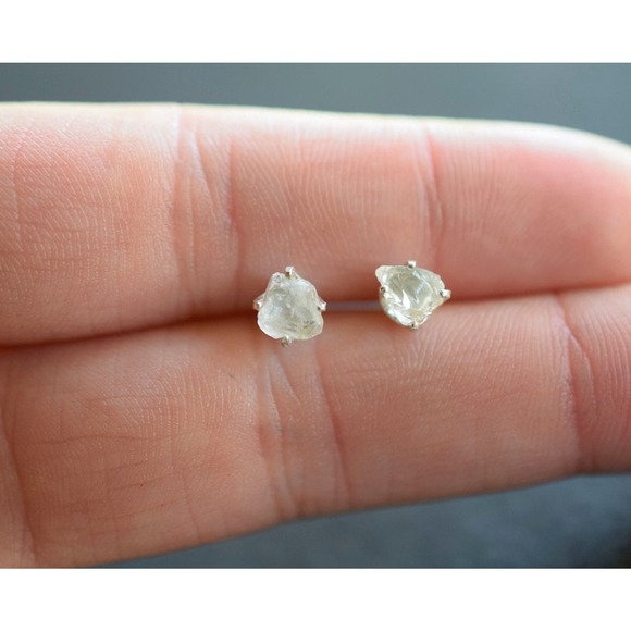 Sterling silver stud earrings, alternative diamond, uncut natural gemstones - Picture 4 of 5